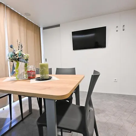 O'live Premium Mobile 캠프장 *